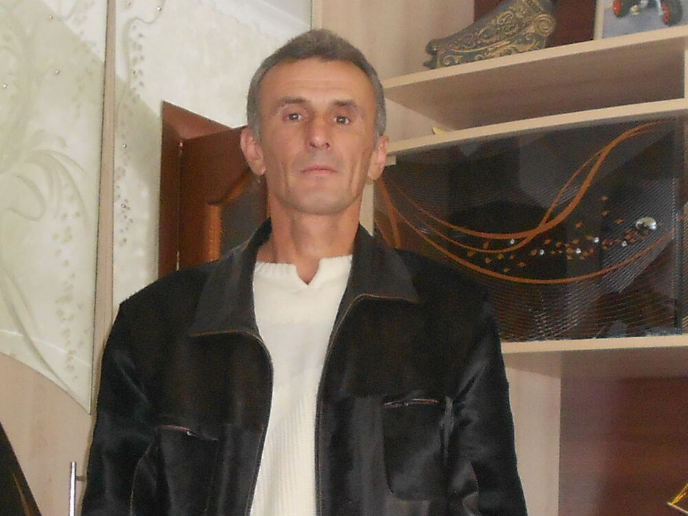  5178386  Andrei, 54 ,    