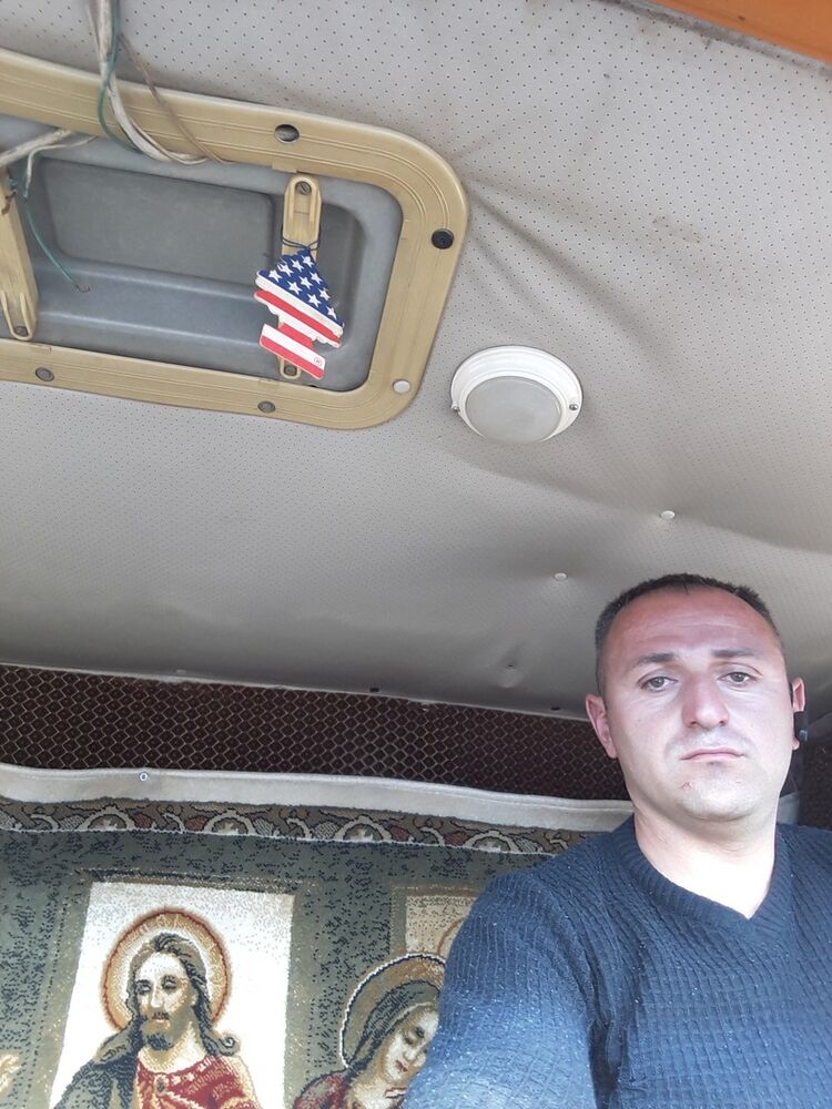  ,   Galust, 42 ,   ,   , c 