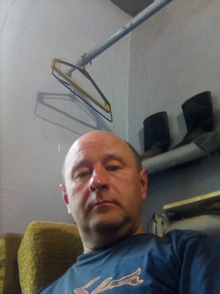  13572126  , 49 ,    