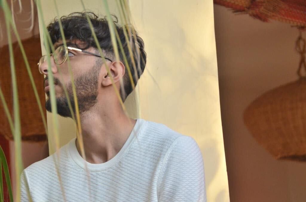  ,   Hosni, 23 ,   ,   