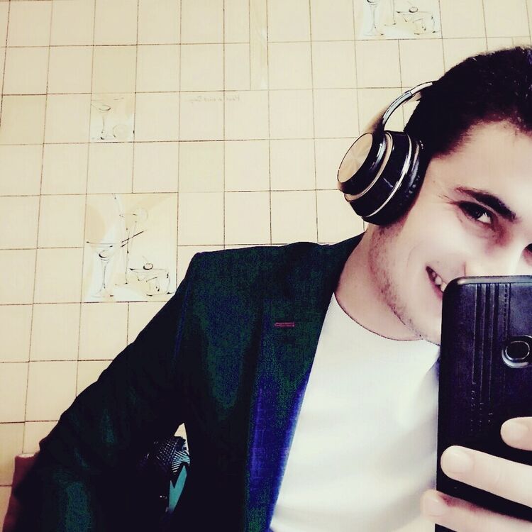  ,   Farhod, 20 ,   ,   , 