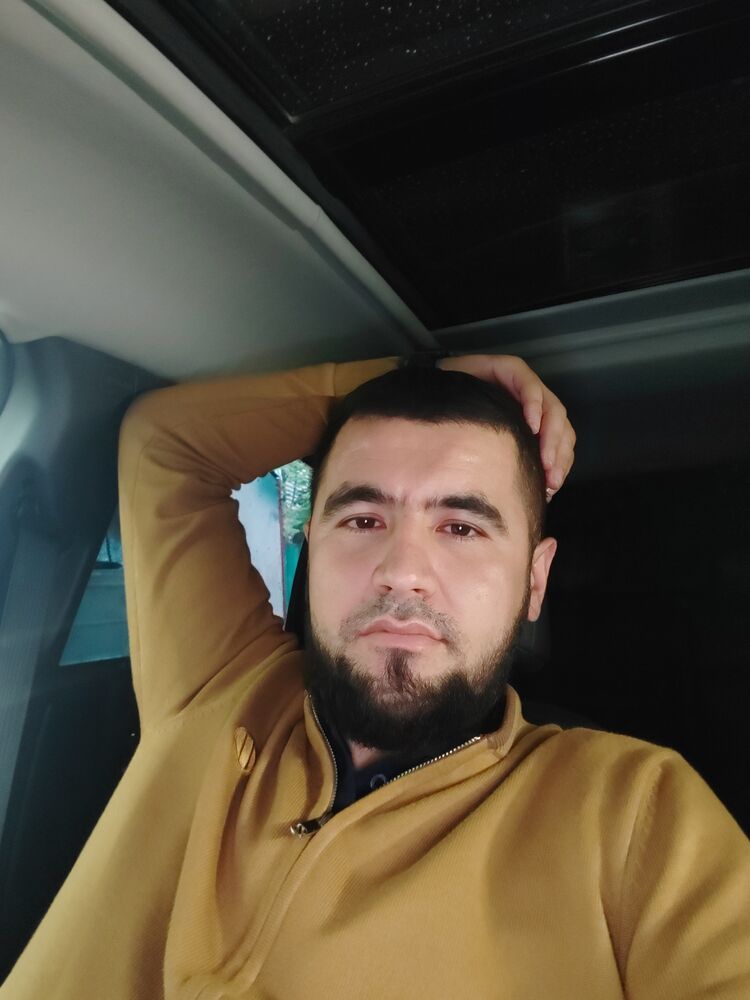  44504896  Bahodir, 28 ,    