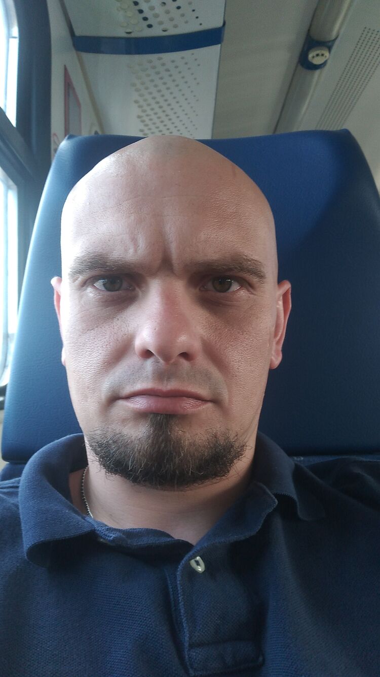  43937506  , 35 ,    