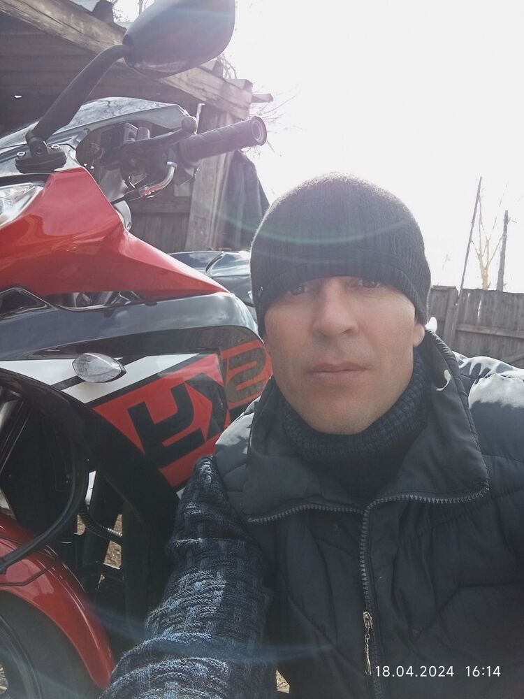  49702216  , 40 ,    