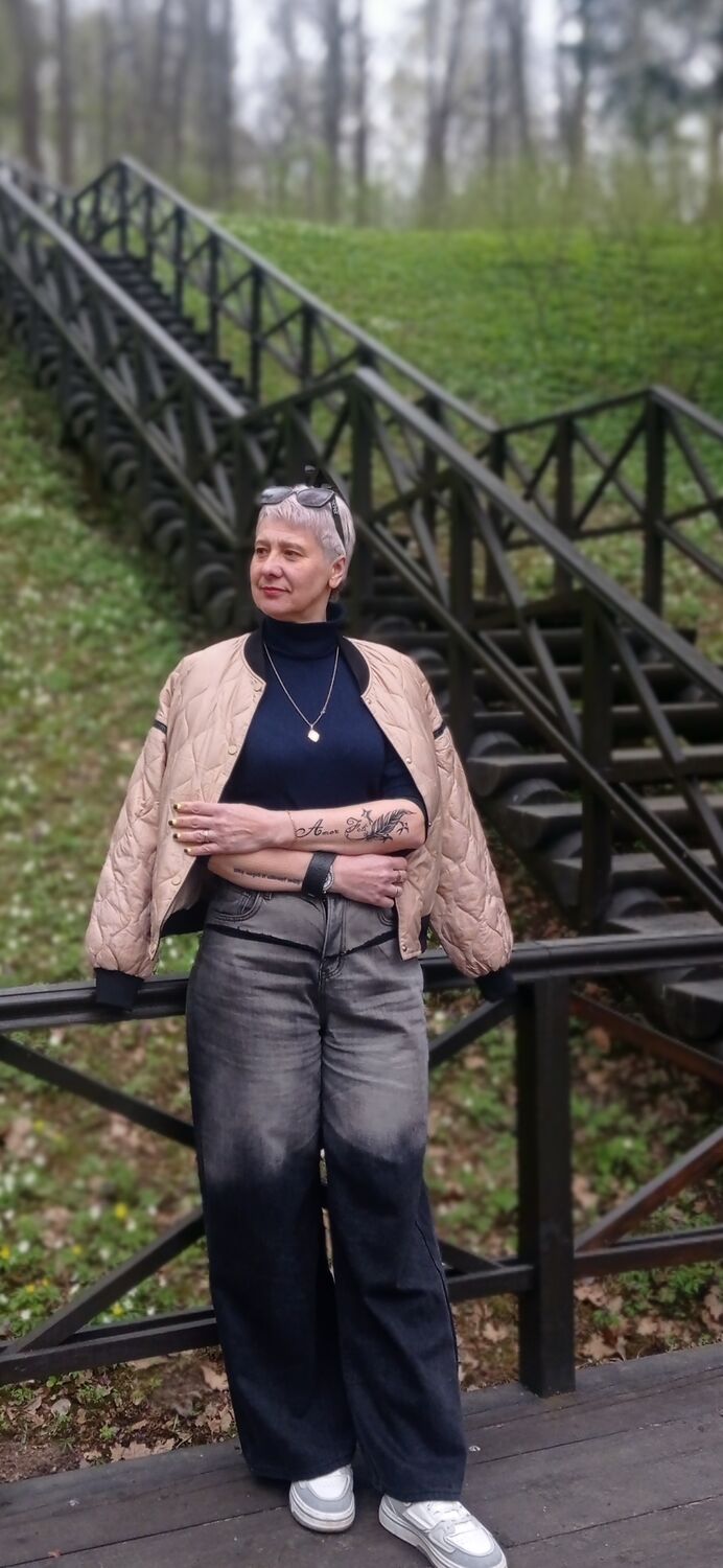  51378226  Natali, 49 ,    