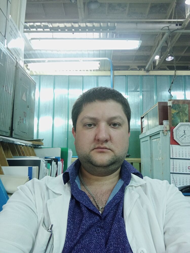  28058916  , 35 ,    