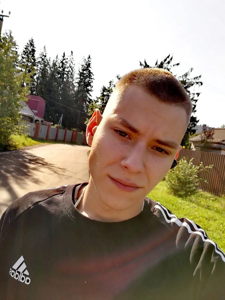  ,   Maks, 23 ,   ,   , c 