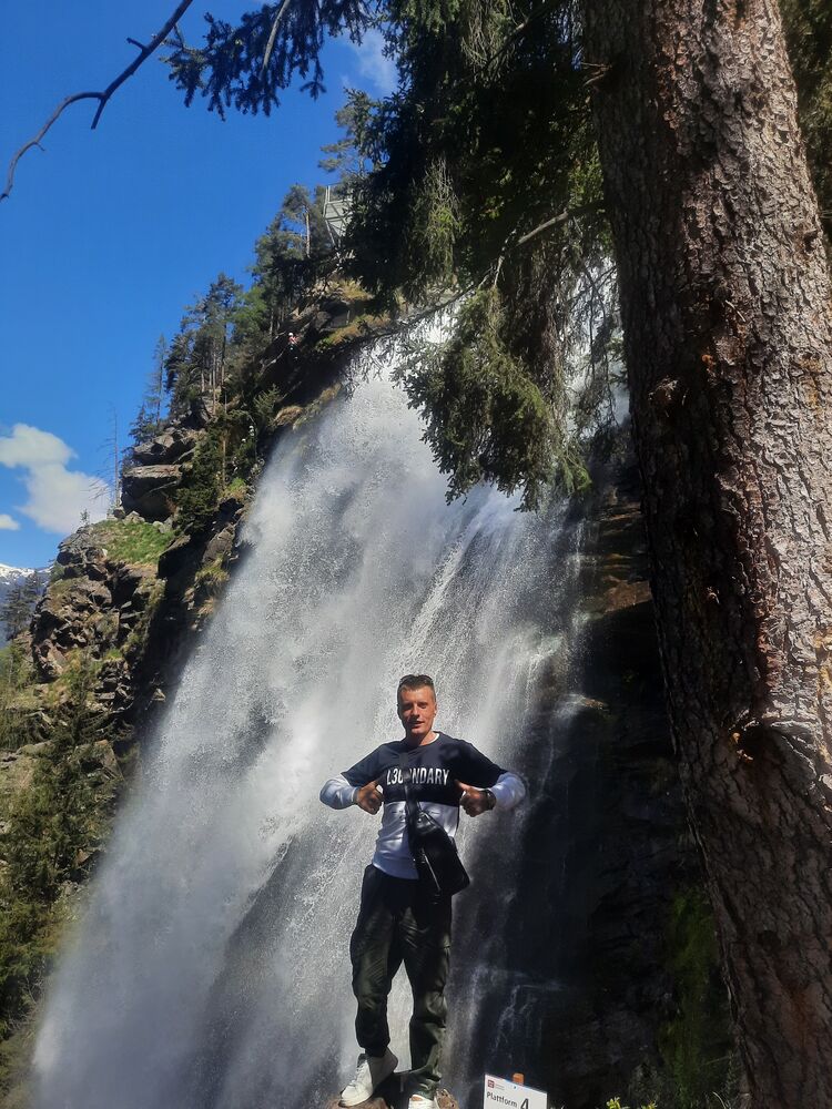  ,   Igor, 38 ,   ,   
