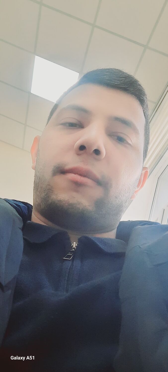  ,   Aziz, 25 ,   ,   