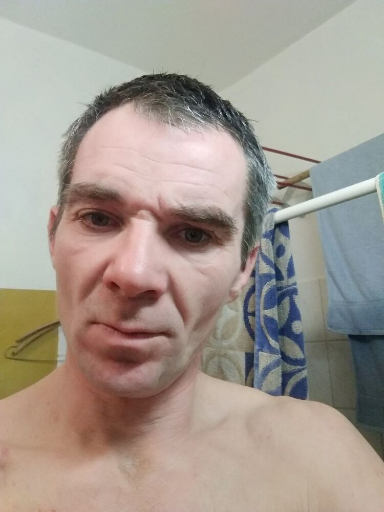  ,   Robert, 48 ,   