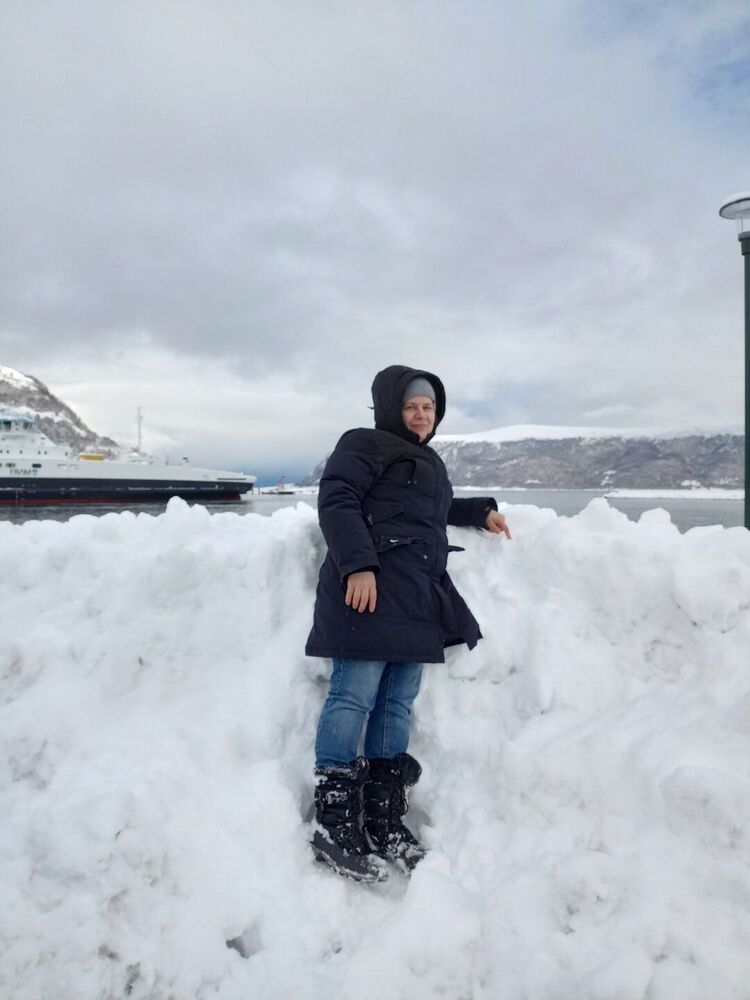  Alesund,   Tatiana, 56 ,   , c 