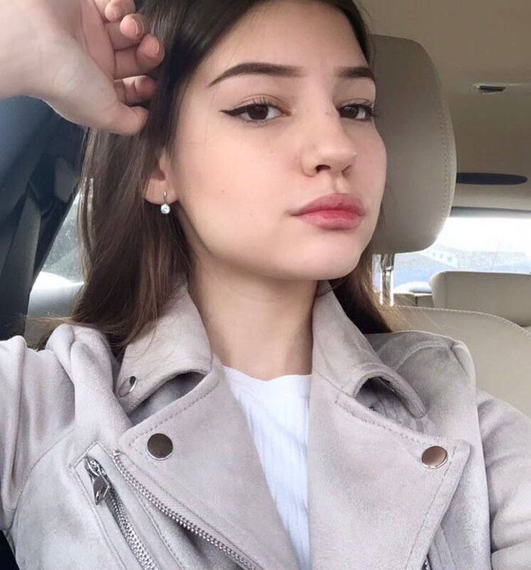  ,   Aalleechka, 21 ,   ,   