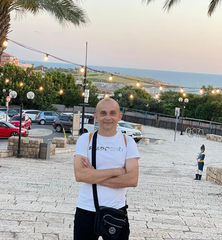  25526766  Adusy, 43 ,    Tel Aviv-Yafo