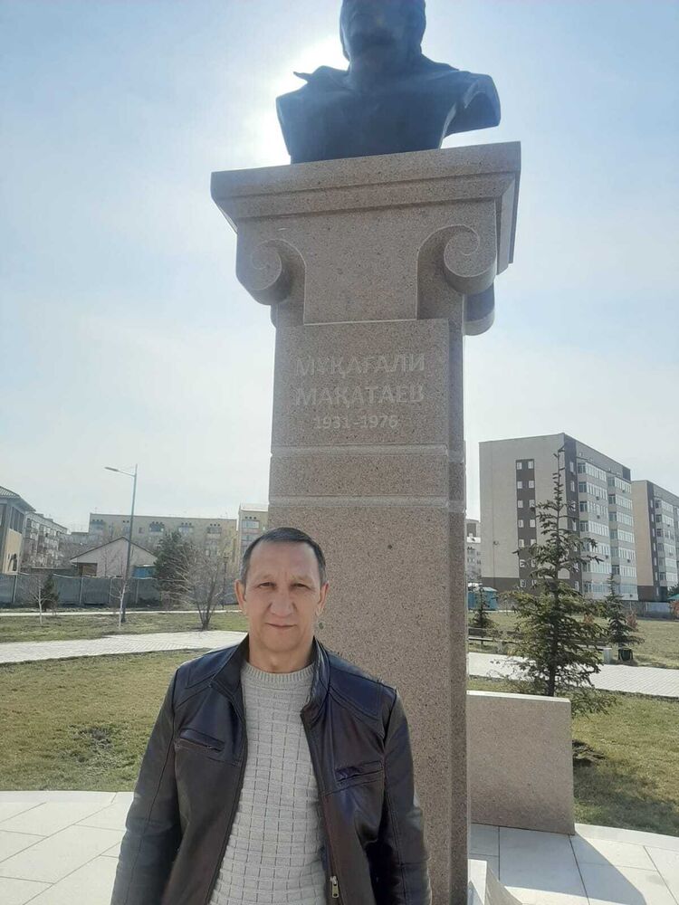  ,   Alibek, 54 ,     , c 