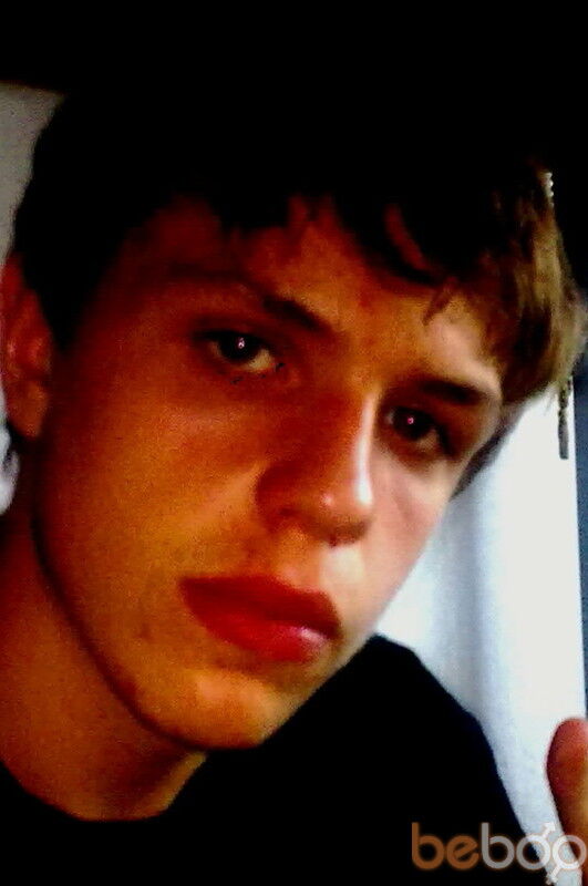  ,   Artem, 33 ,  