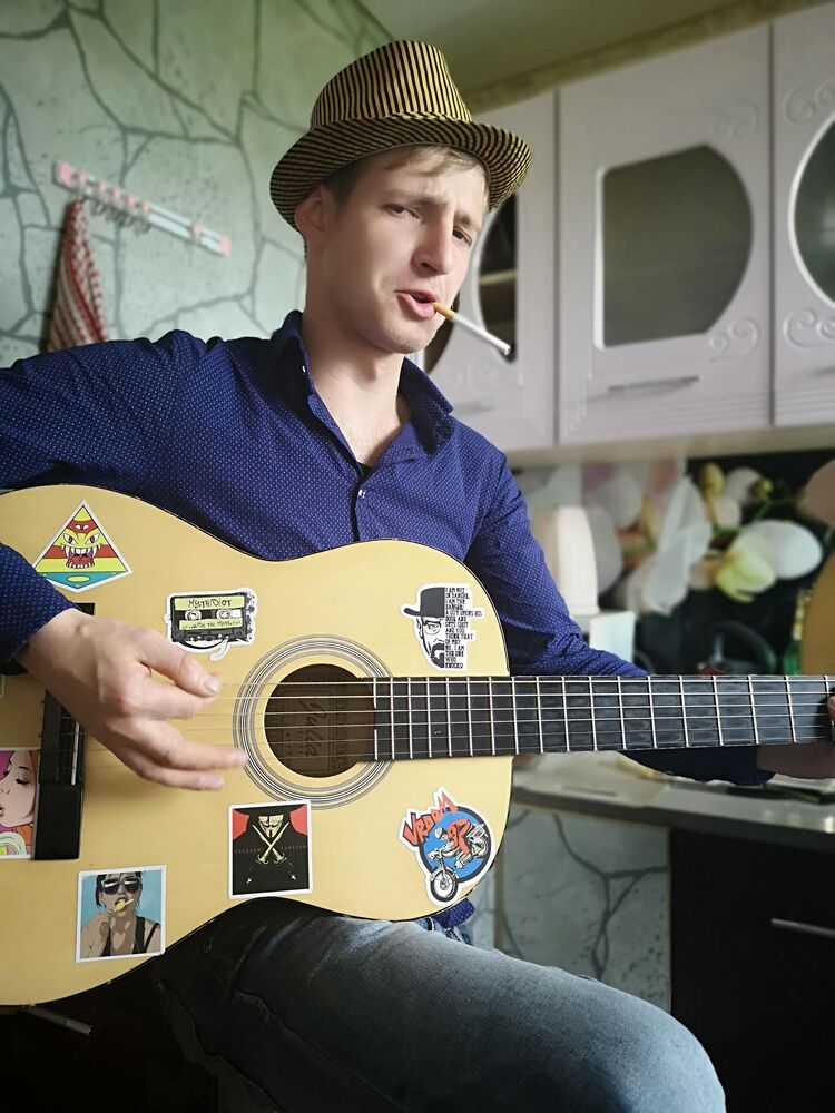  27513246  , 35 ,    -