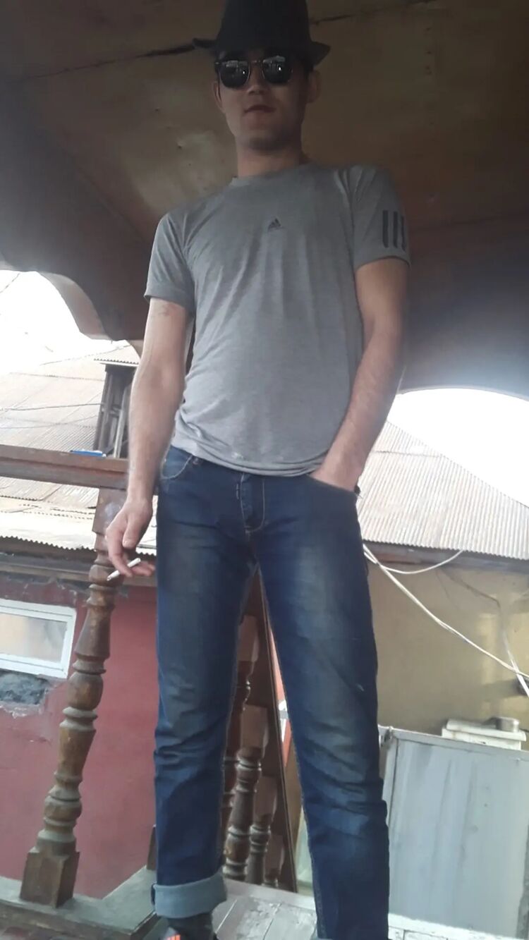  ,   Armani, 29 ,   ,   , c 