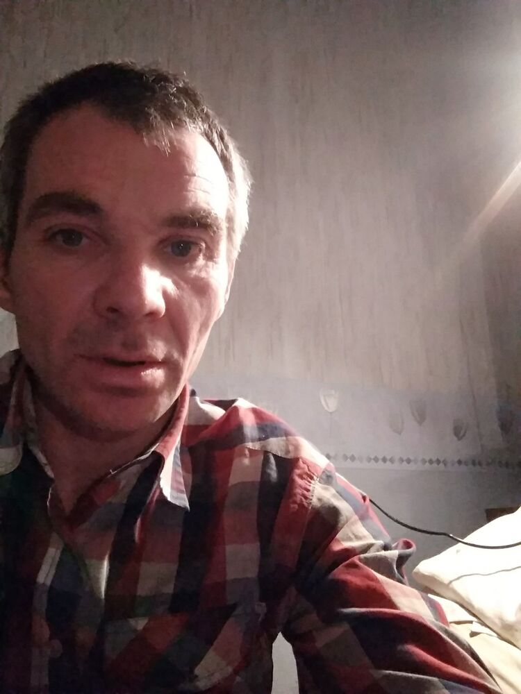  ,   Robert, 48 ,   