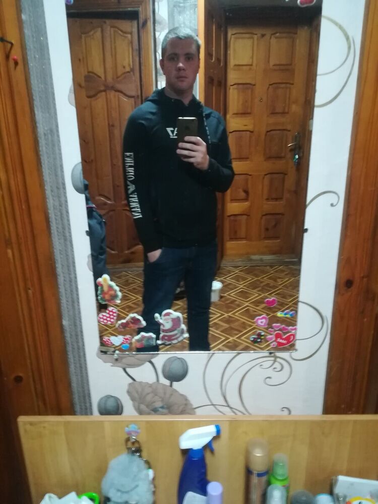  21561346  , 28 ,     
