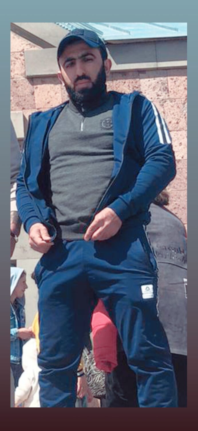 ���� 27422386 ������� Vahan, 33 ����, ���� ���������� � �����-����������