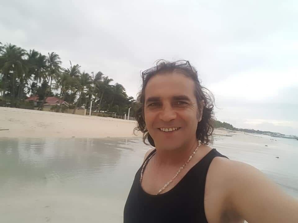  33624306  Denis, 45 ,    