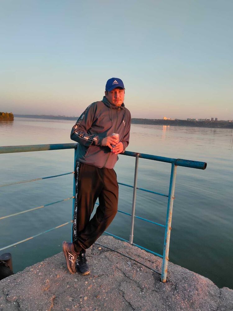  38672106  Pasha, 30 ,    