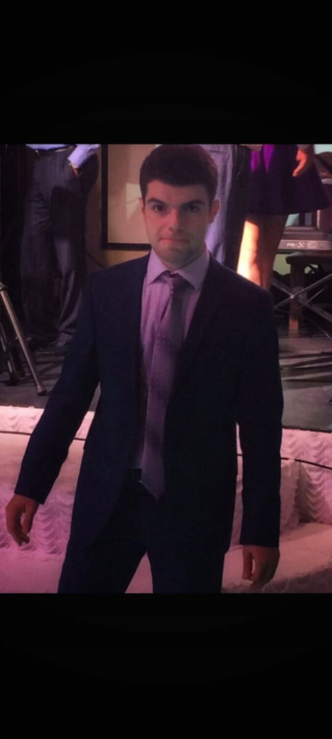 ,   ALEKO, 32 ,     , 