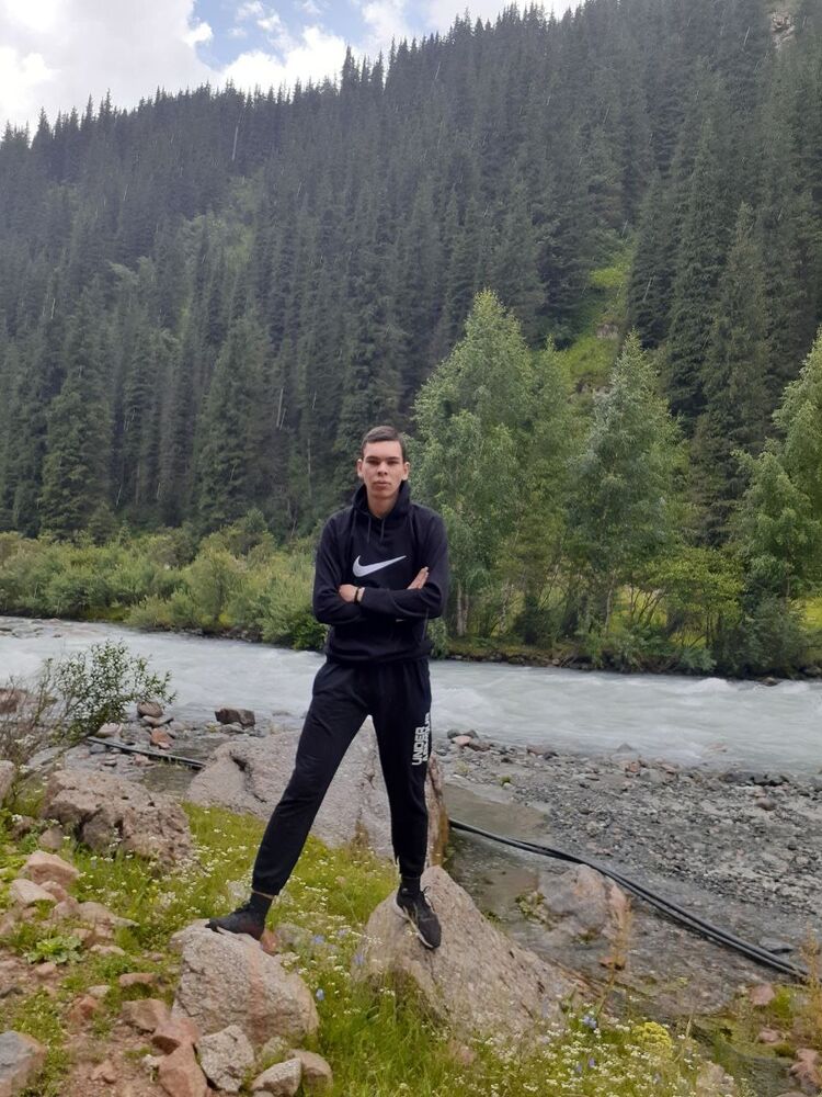  ,   Boris, 26 ,   ,   