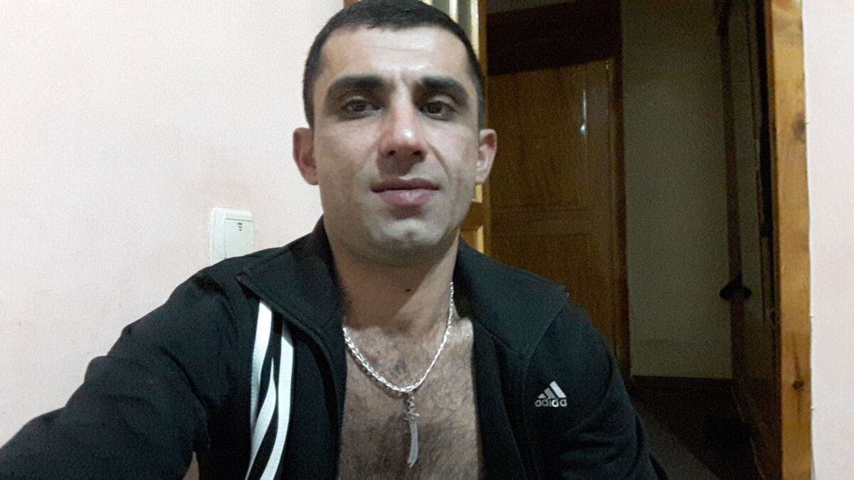  ,   Mubariz, 44 ,   ,   , c 