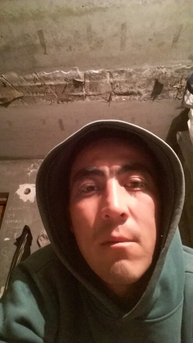  5836856  , 39 ,    