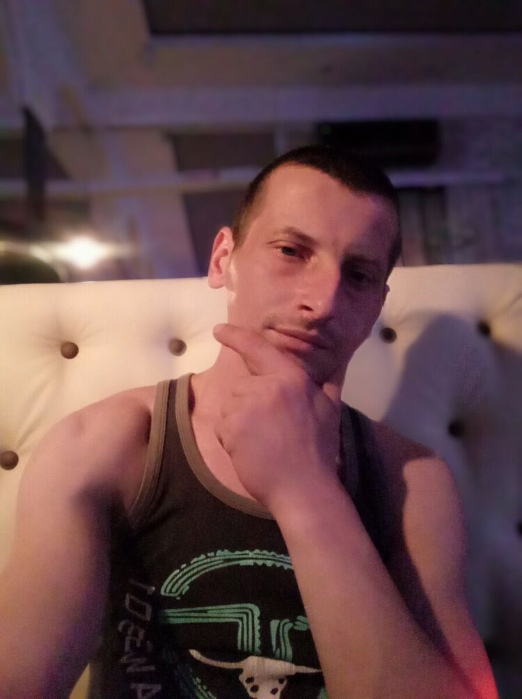  20367636  , 37 ,    