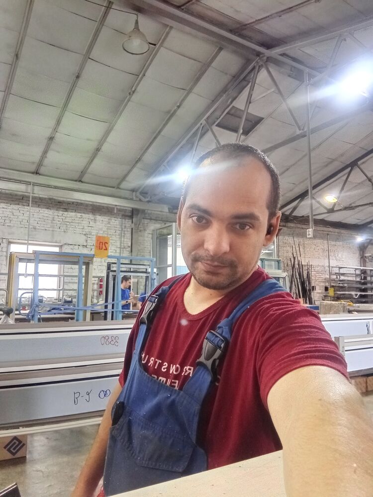  49428236  , 40 ,    