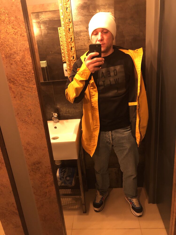  Warszawa,   DMYTRO, 35 ,  