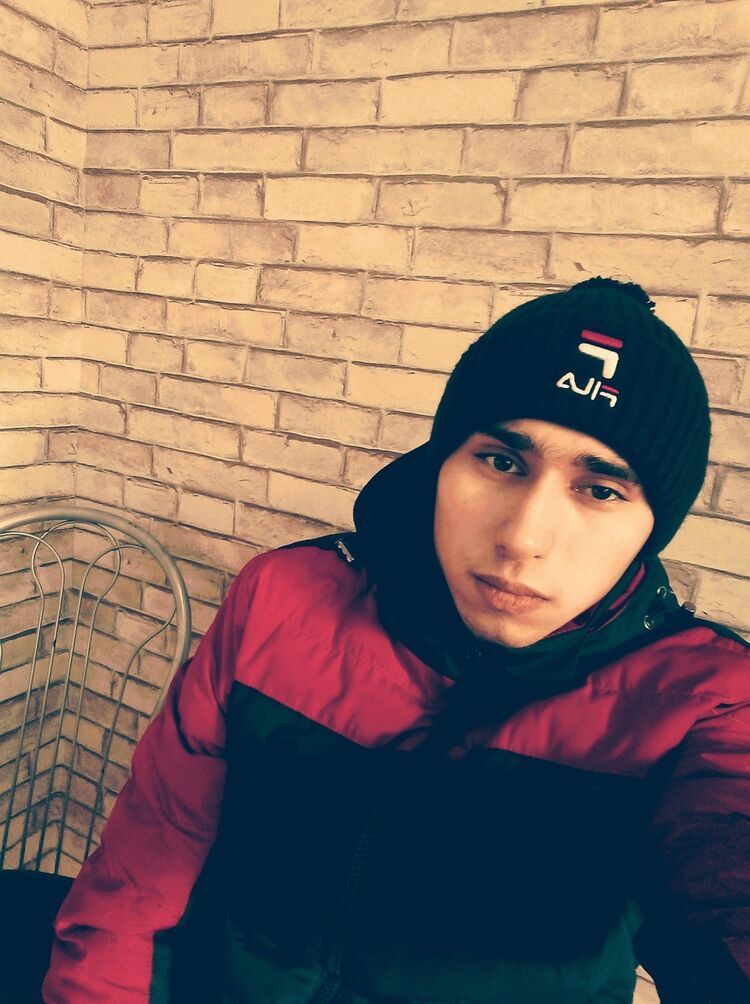  18543196  Tema, 25 ,    