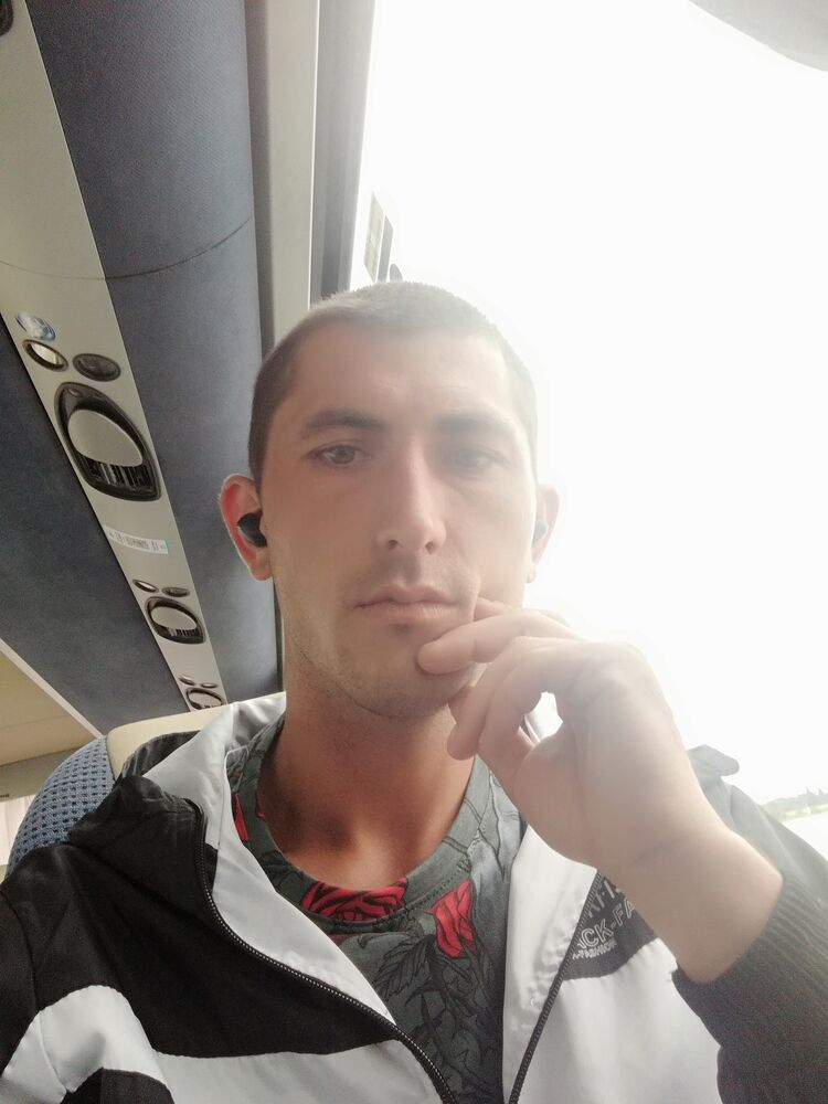  28482306  , 33 ,    
