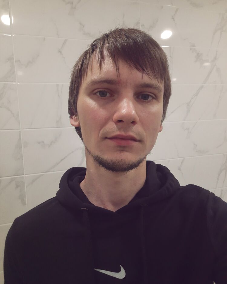  ,   Anton, 32 ,  