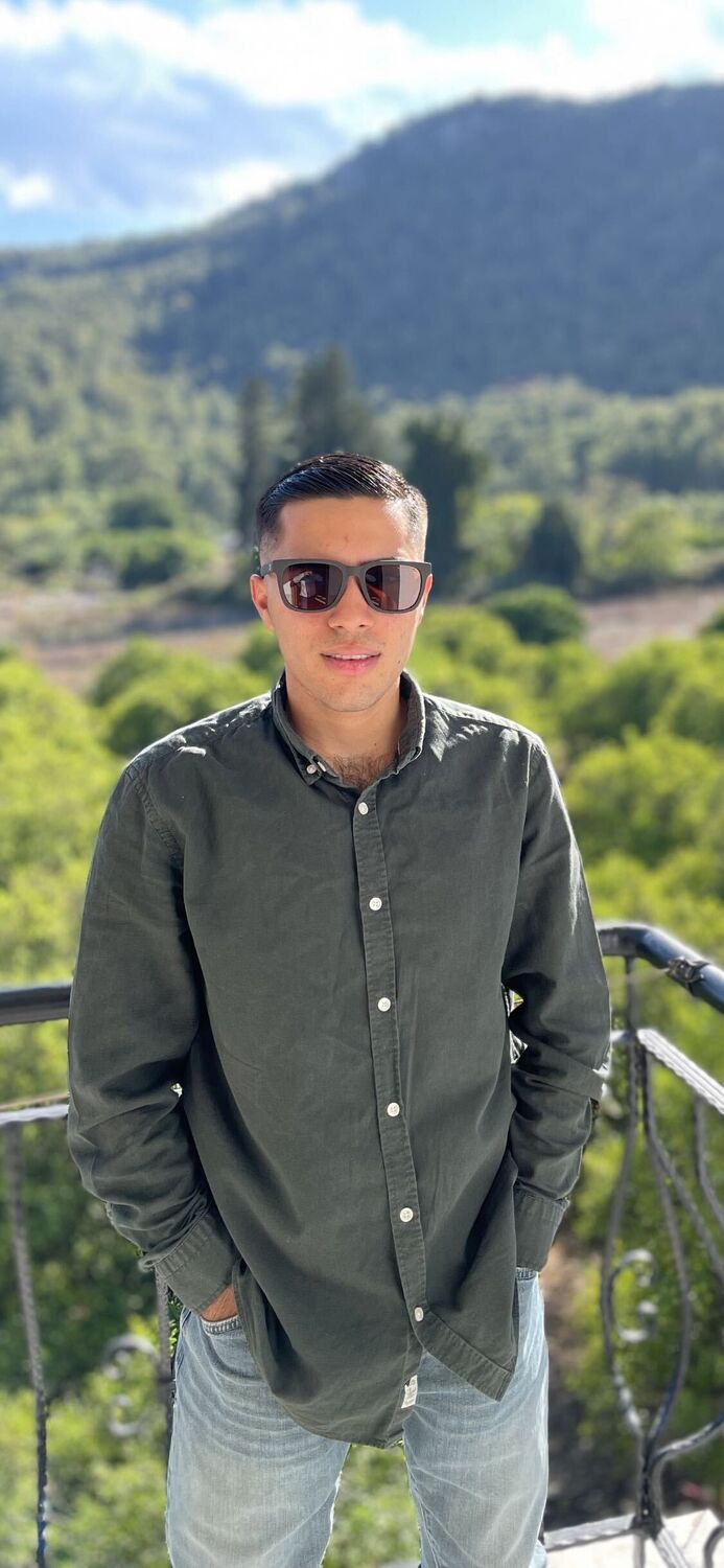  49899686  Hasan, 22 ,    