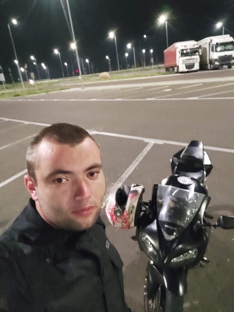  23887116  Vasul, 26 ,    
