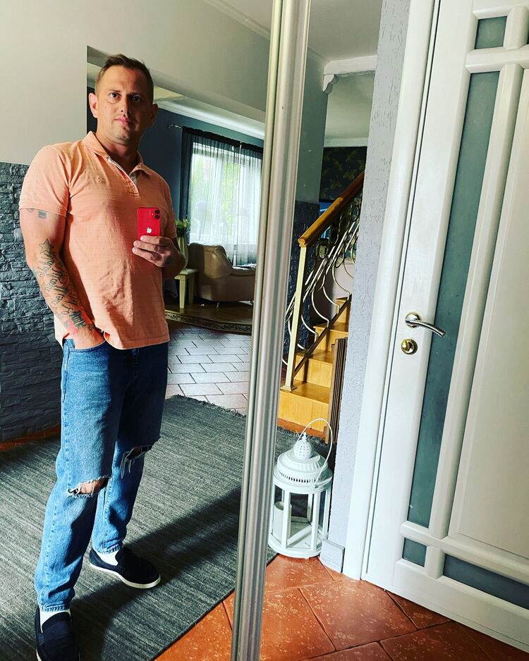  ,   Alex, 40 ,   ,   , 