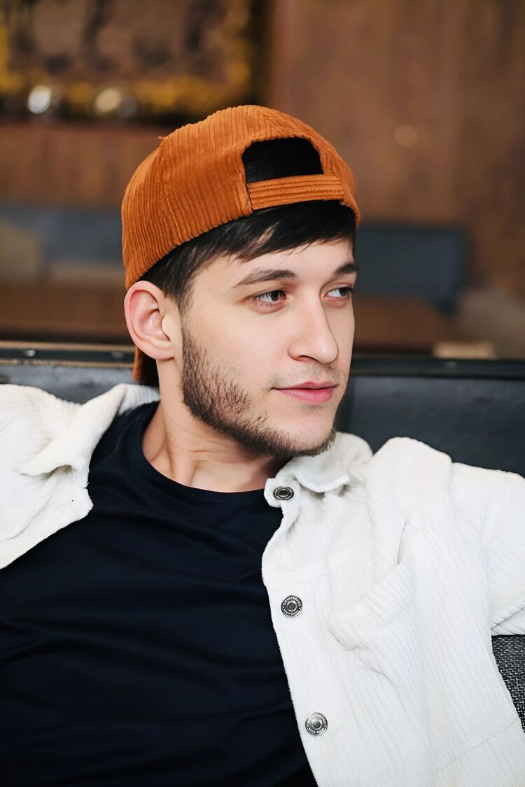 ���� 42824016 ����� ��������, 25 ���, ���� ���������� � �����-����������