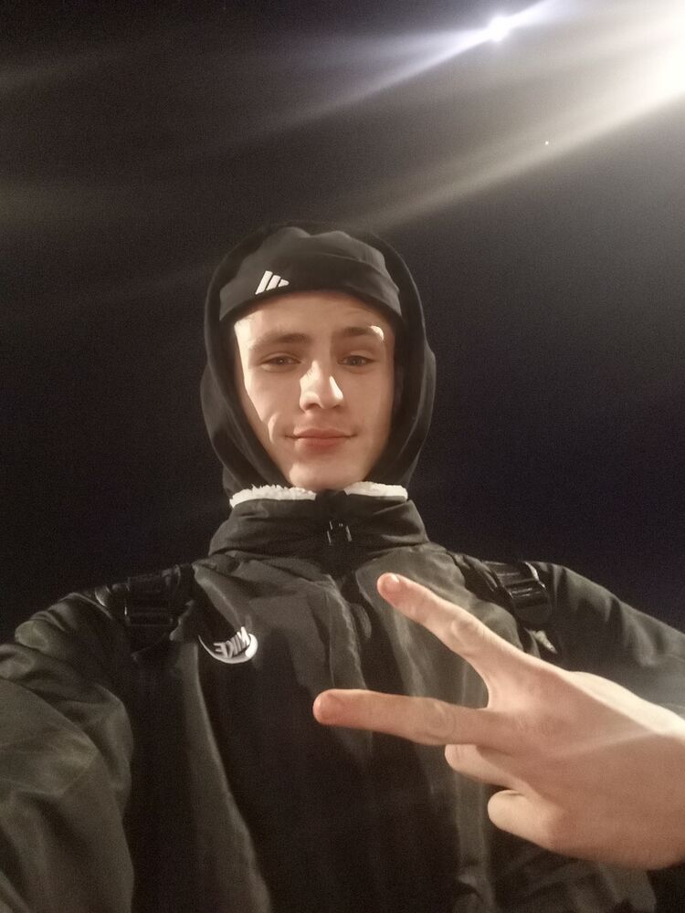  48678036  , 19 ,    