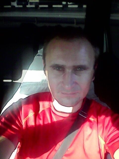  7939936  Sergei, 44 ,    