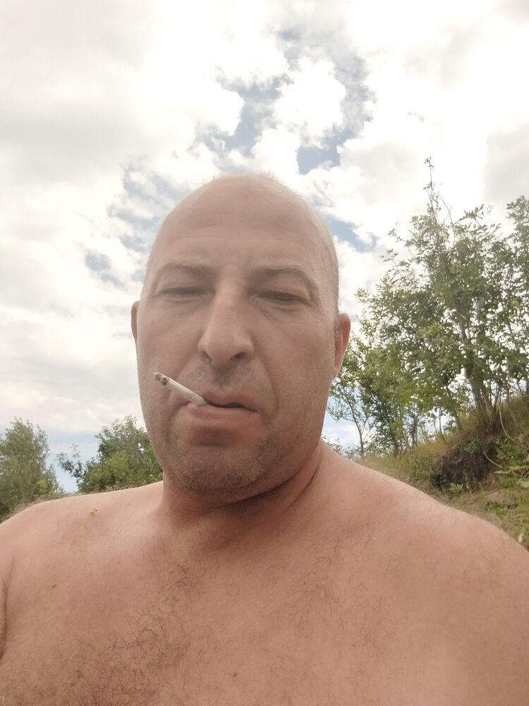  37575506  , 44 ,    