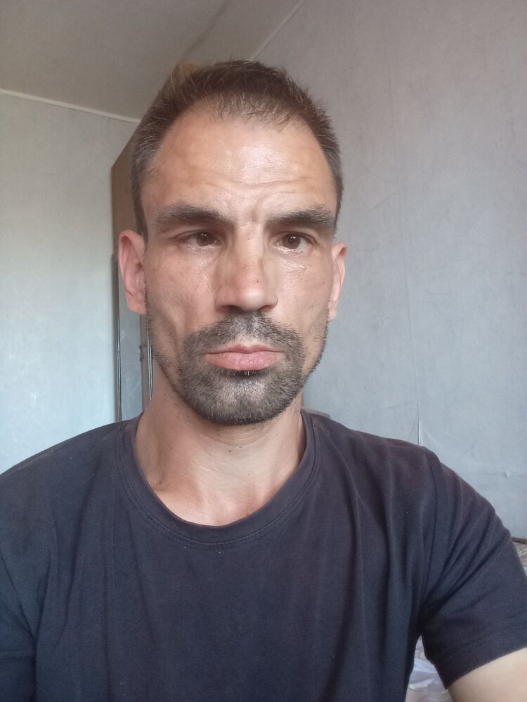  44479186  , 42 ,    