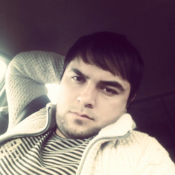  11924666  Farruhjon, 32 ,    