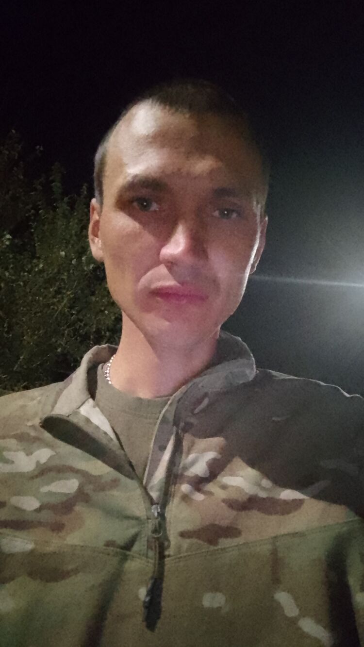  46997496  , 31 ,    