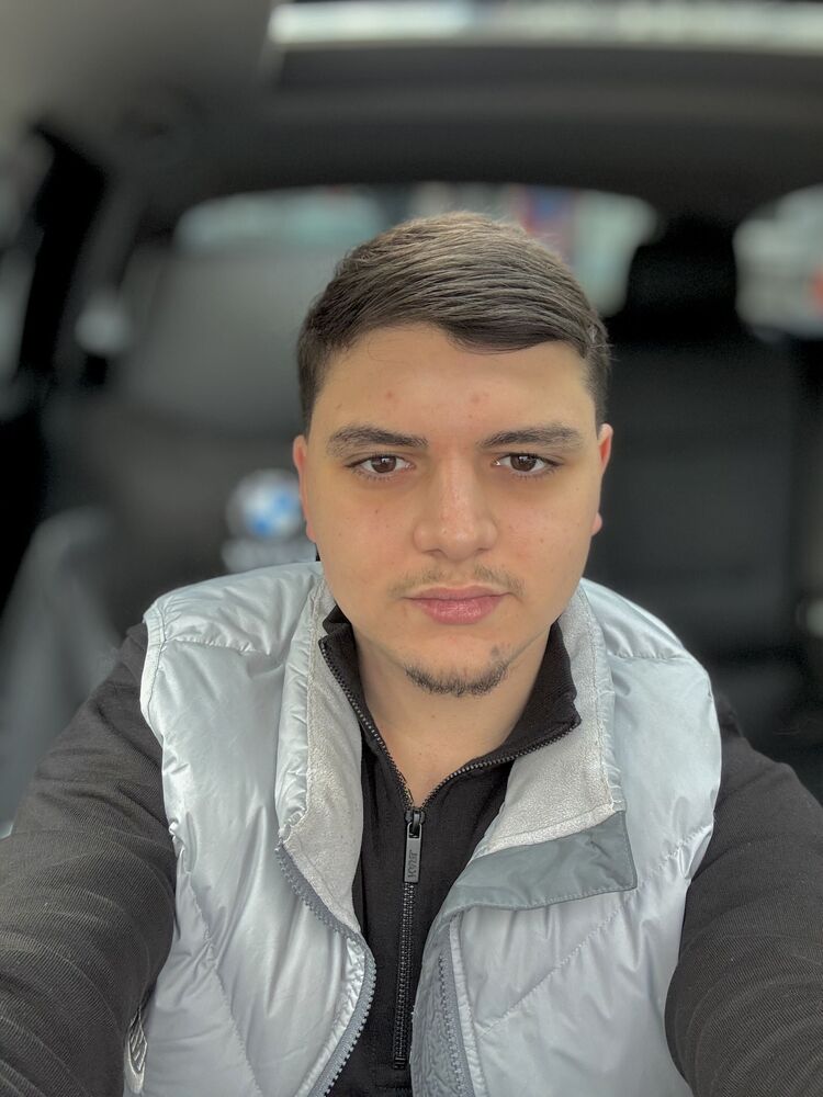  54661016  Aziz, 22 ,    Mechelen