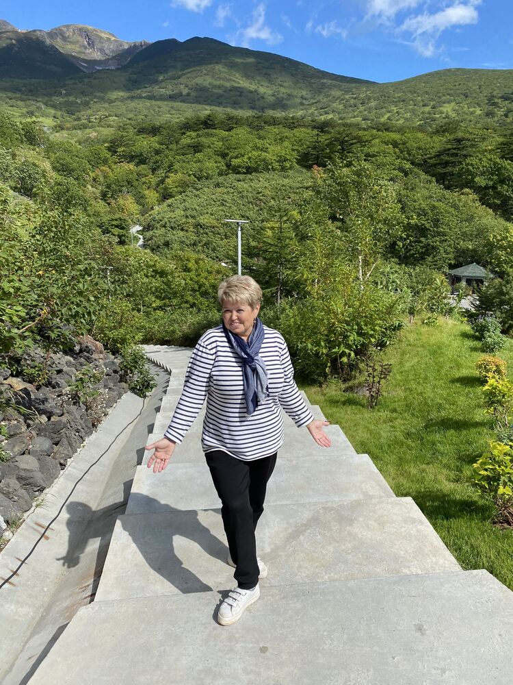  ,   Vera, 56 ,  