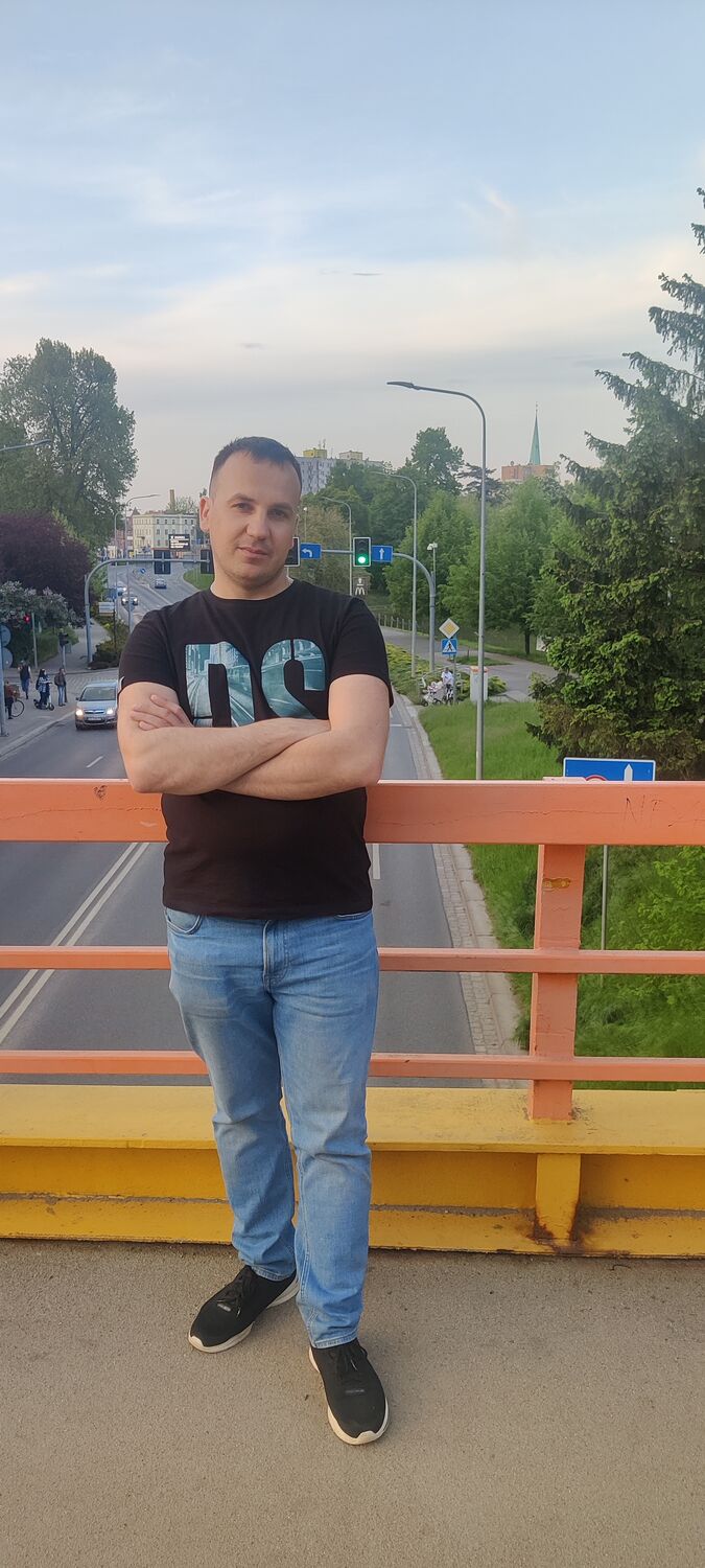  44654896  Andrii, 35 ,    