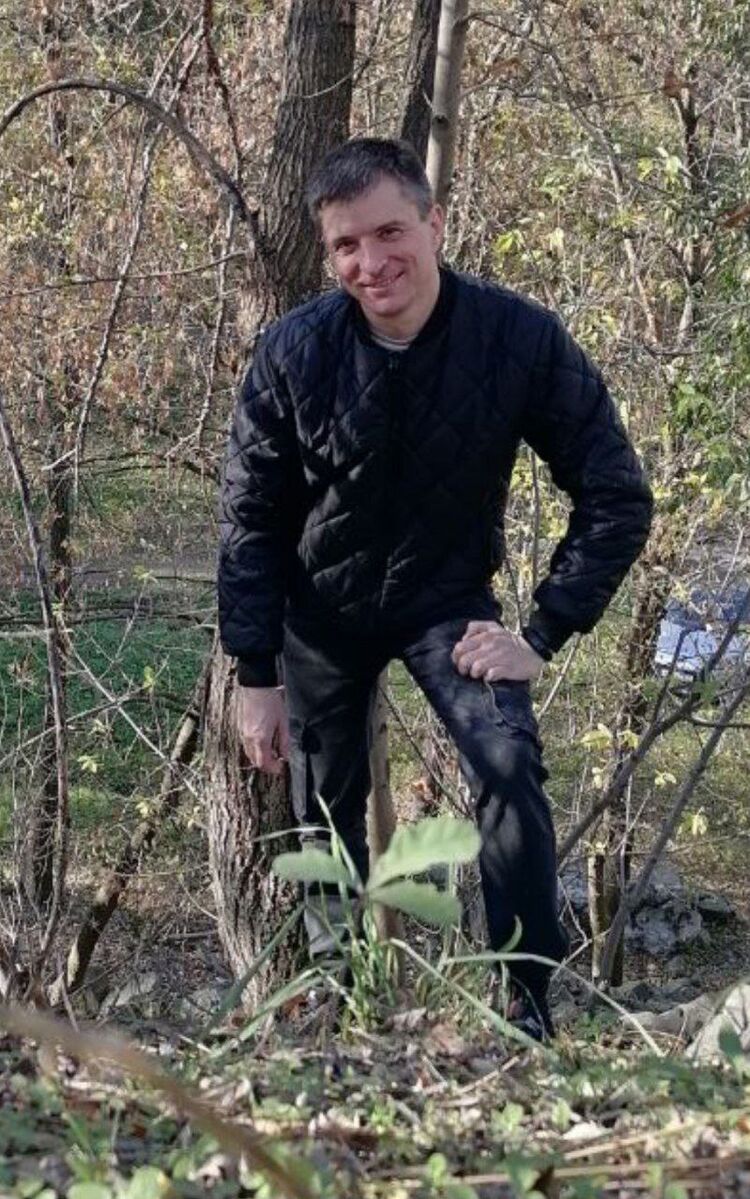  46560056  , 43 ,    